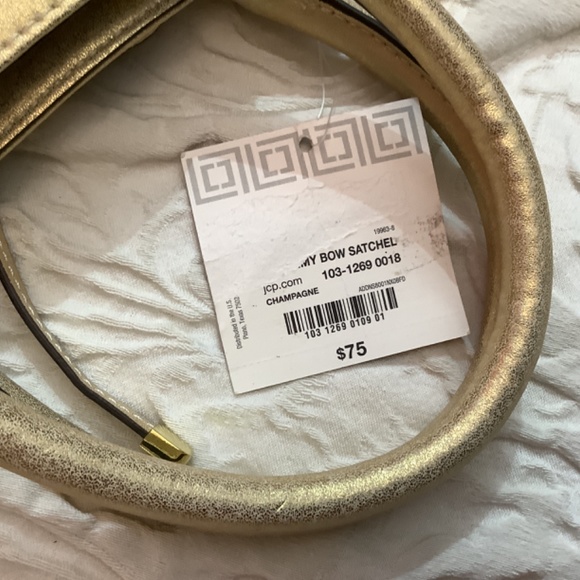 NWT Liz Claiborne Gold shimmery crossbody bow satchel - Picture 10 of 12
